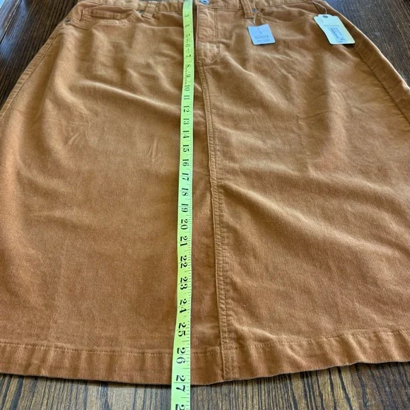 NWT St. John’s Bay Corduroy Skirt Size 14 Rust Brown Preppy Secretly Slender - Picture 12 of 12